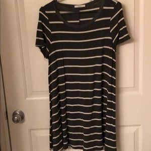 Striped flowy gray and white shirt